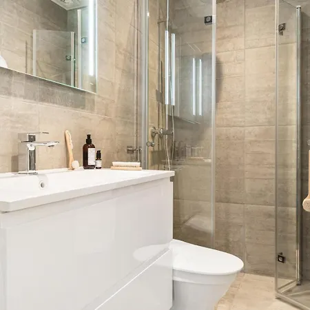 Appartement Sentral Med Parkering Og Peis *