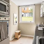 Lägenhet Sentral Med Parkering Og Peis *